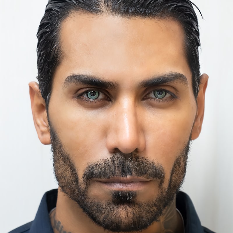 آقای حقیقی